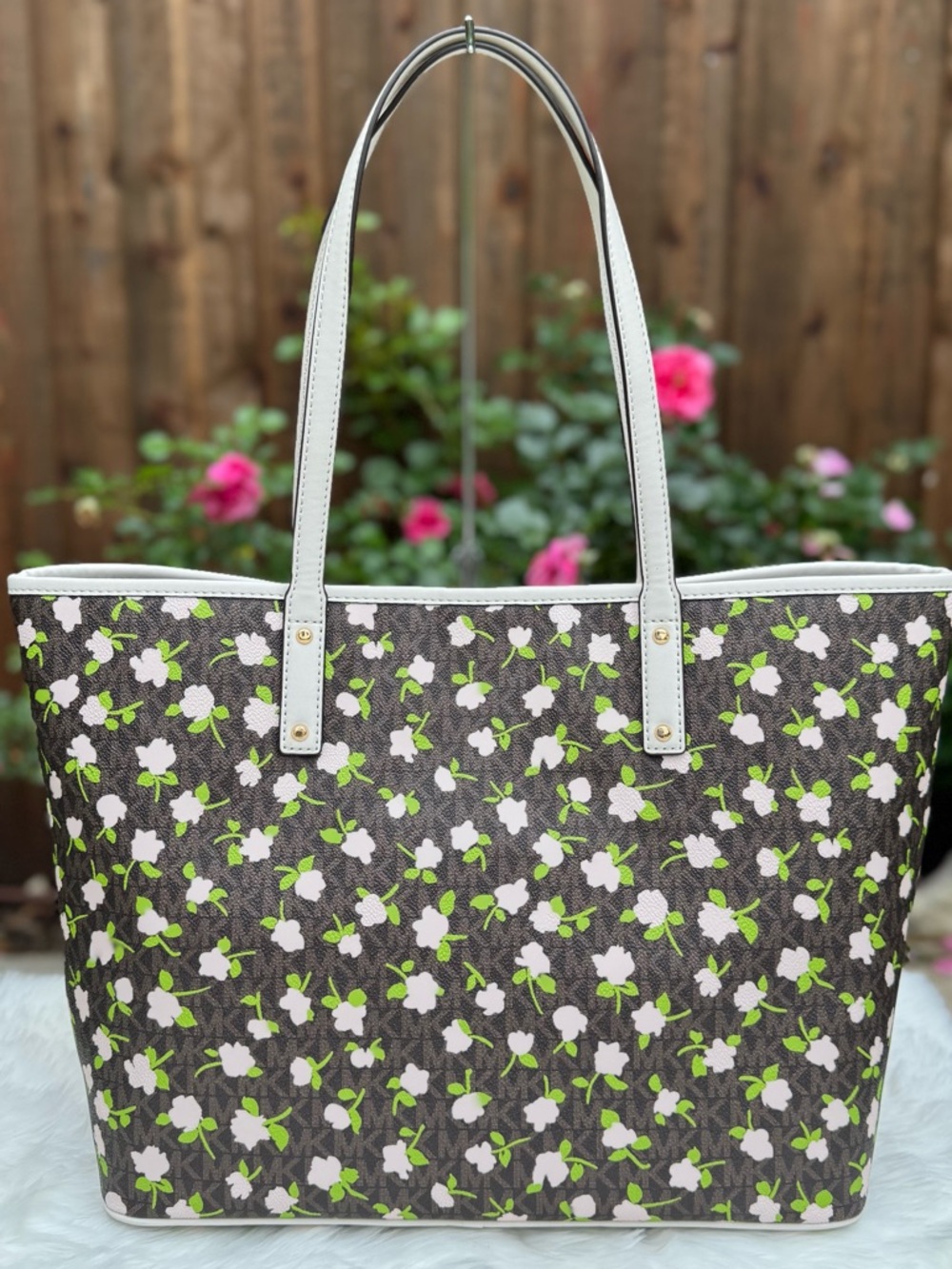 NWT Michael Kors Carter Brown Multi Large Open Tote Pink Blossoms Purse - Picture 2 of 5